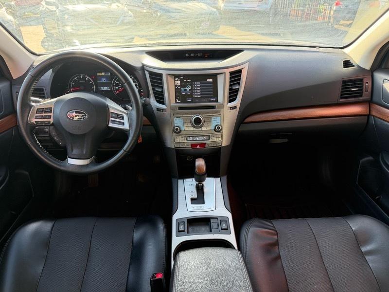 Subaru Outback 2.5i Limited 2014