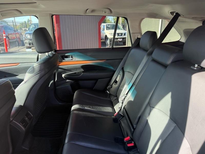 Subaru Outback 2.5i Limited 2014