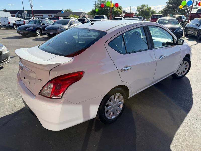 Nissan Versa 1.6 S 5M 2017