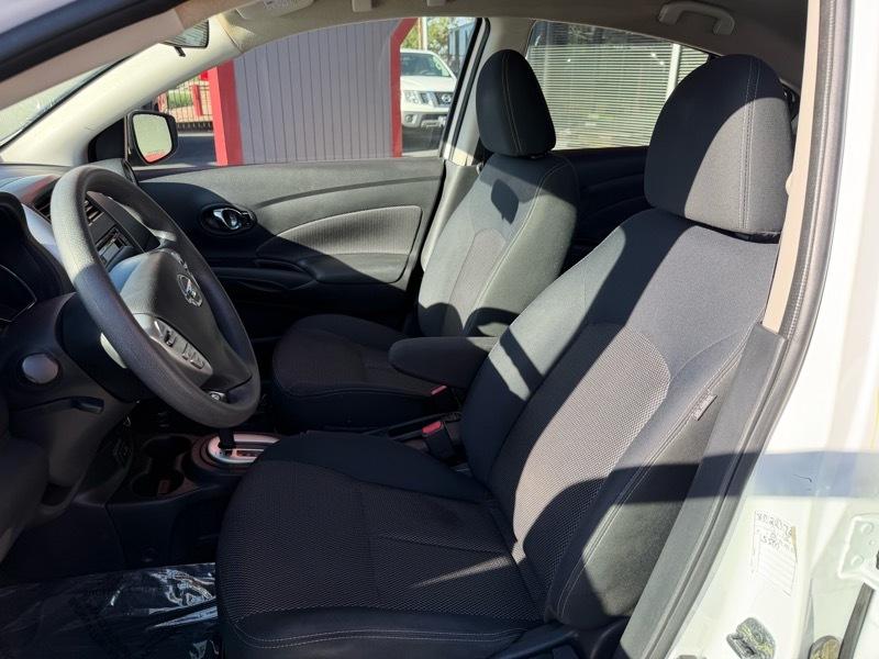 Nissan Versa 1.6 S 5M 2017