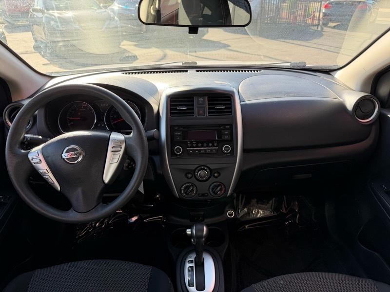 Nissan Versa 1.6 S 5M 2017
