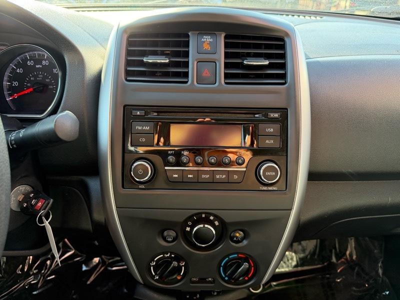 Nissan Versa 1.6 S 5M 2017
