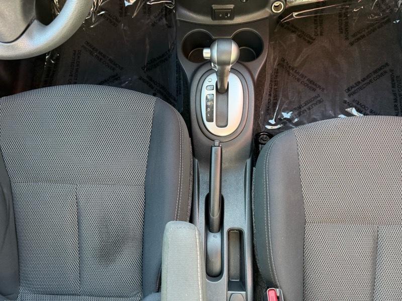 Nissan Versa 1.6 S 5M 2017