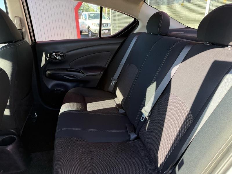 Nissan Versa 1.6 S 5M 2017