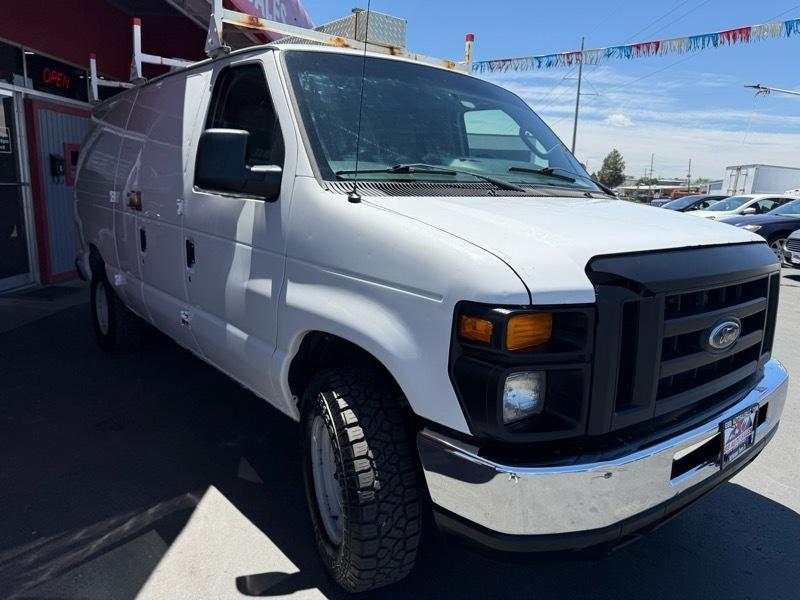 Ford Econoline E-250 2013