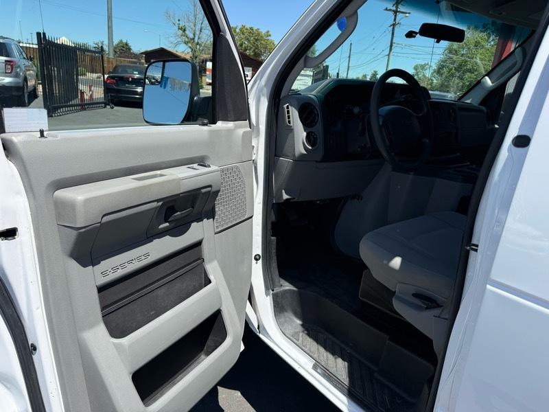 Ford Econoline E-250 2013