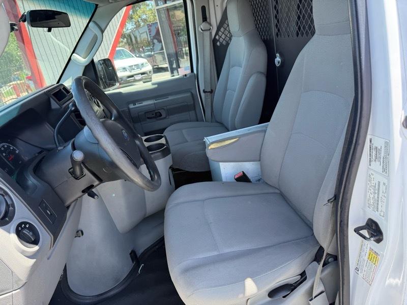 Ford Econoline E-250 2013