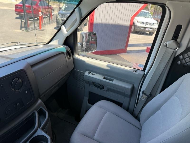 Ford Econoline E-250 2013