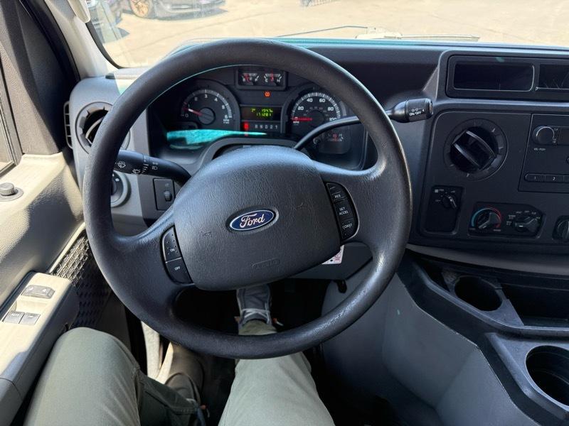 Ford Econoline E-250 2013