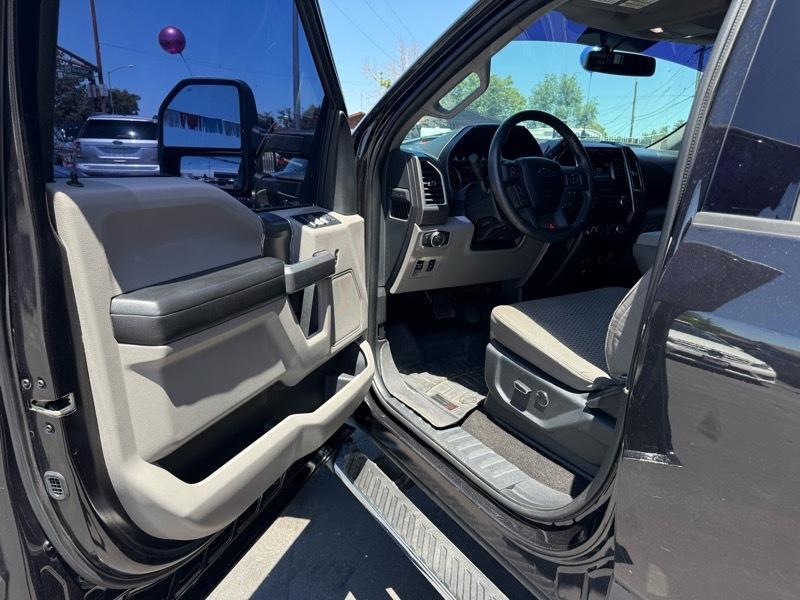 Ford F-150 XLT SuperCrew 5.5-ft. Bed 4WD 2015