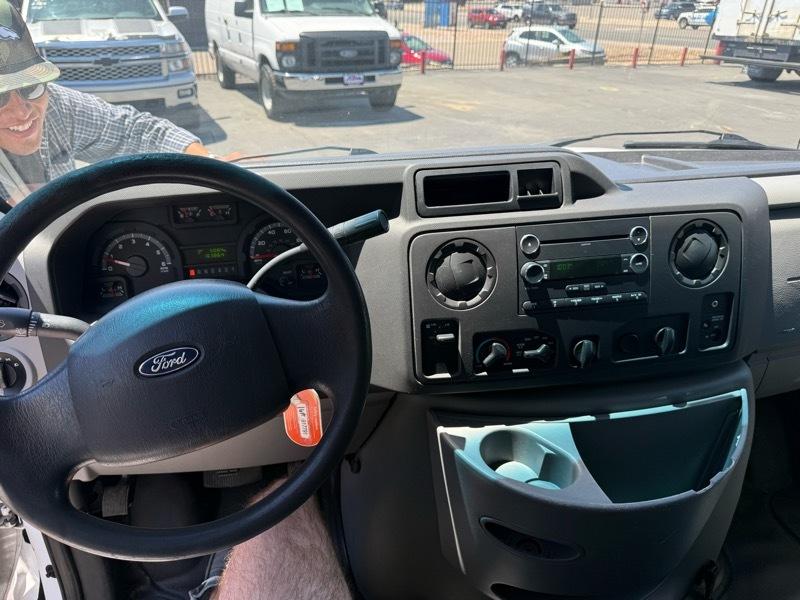 Ford Econoline E350 2019