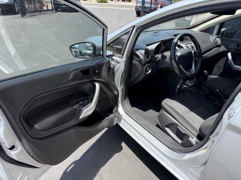 Ford Fiesta SES Hatchback 2011