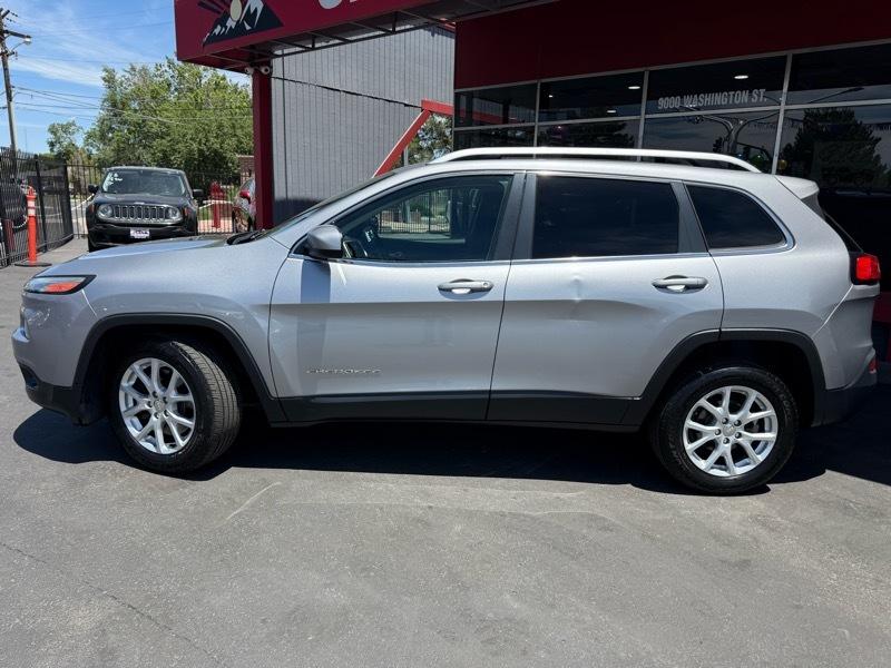 Jeep Cherokee Latitude FWD 2016