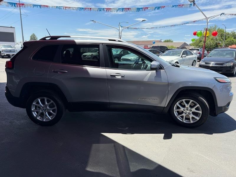 Jeep Cherokee Latitude FWD 2016