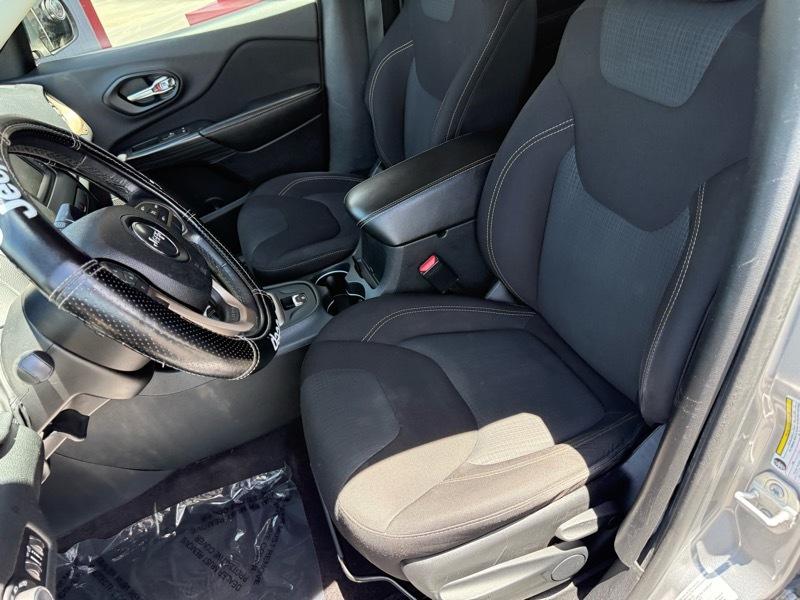 Jeep Cherokee Latitude FWD 2016