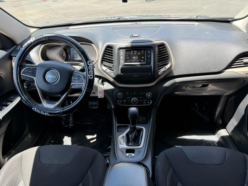 Jeep Cherokee Latitude FWD 2016