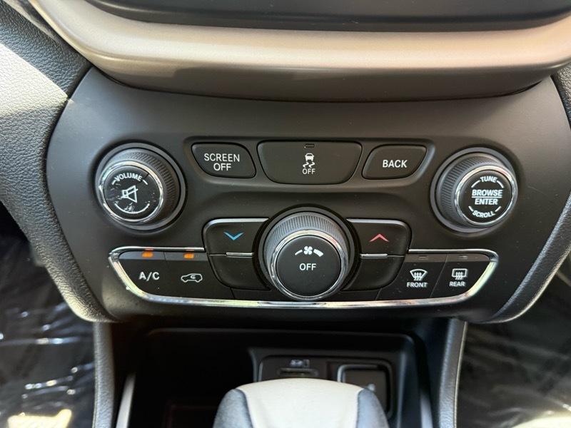 Jeep Cherokee Latitude FWD 2016