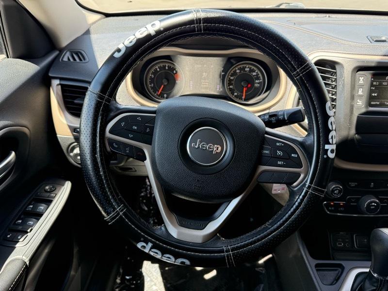 Jeep Cherokee Latitude FWD 2016