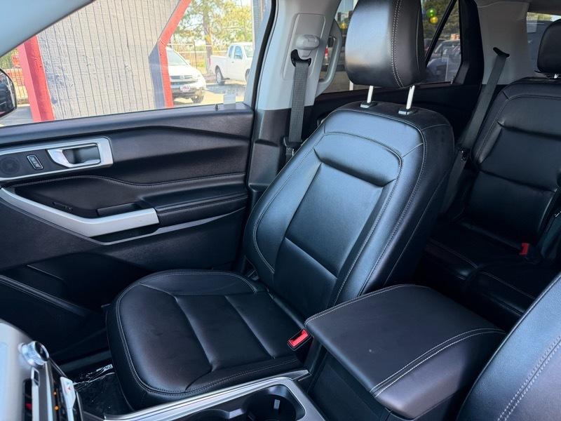Ford Explorer XLT AWD 2021