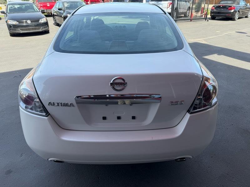 Nissan Altima 2.5 S 2012