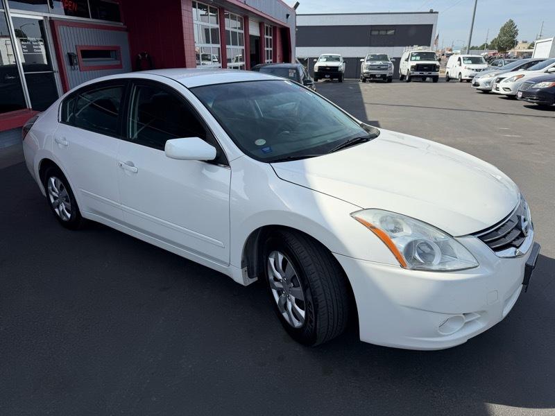 Nissan Altima 2.5 S 2012