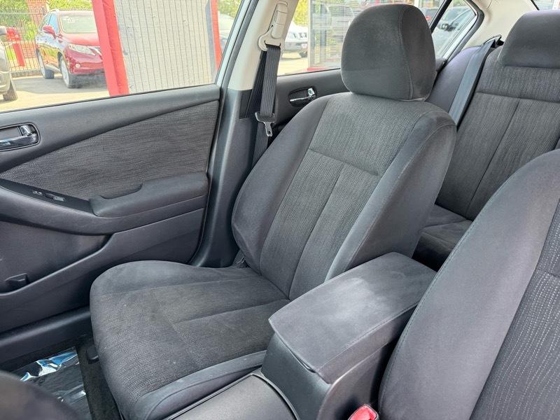 Nissan Altima 2.5 S 2012