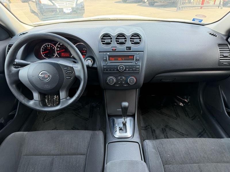 Nissan Altima 2.5 S 2012