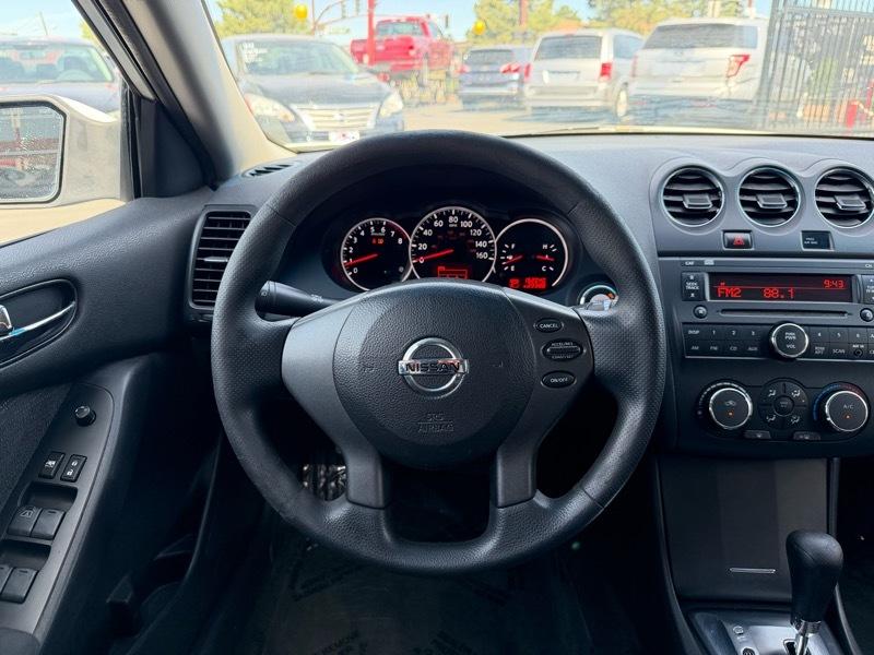Nissan Altima 2.5 S 2012