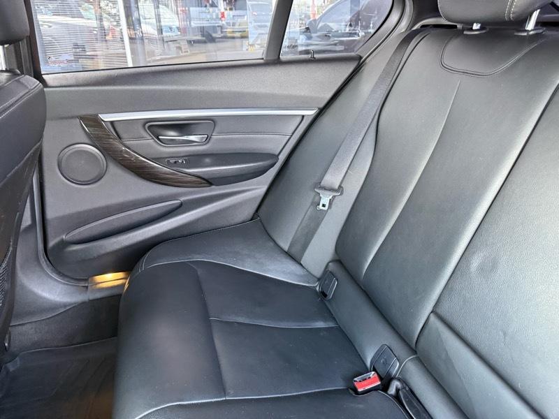 BMW 3-Series 328i SULEV 2016