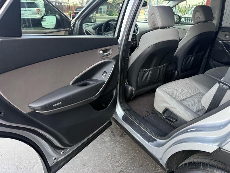 Hyundai Santa Fe GLS FWD 2015