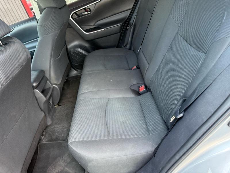 Toyota RAV4 LE AWD 2021