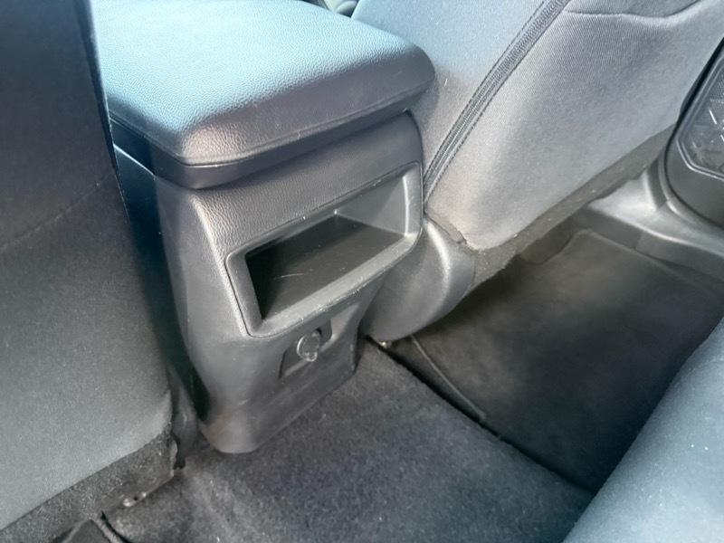 Toyota RAV4 LE AWD 2021
