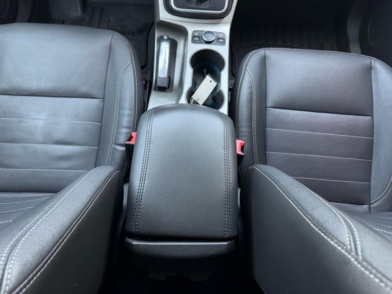 Ford Escape SEL 4WD 2013