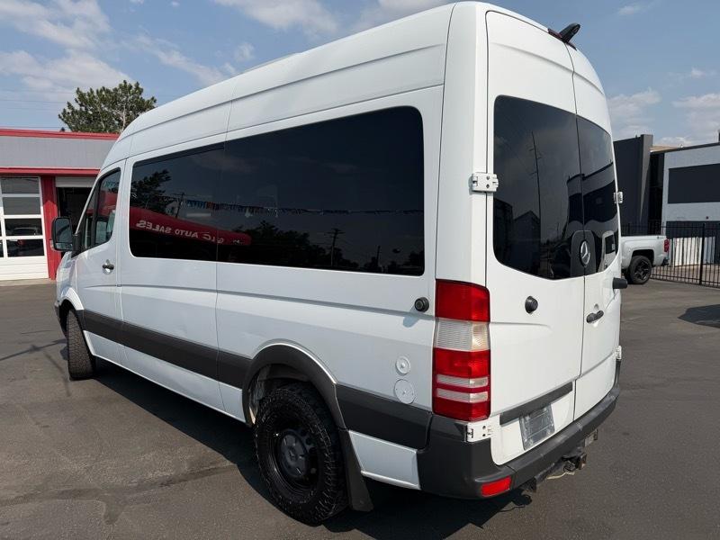 Mercedes-Benz Sprinter 2500 Passenger Van 144-in. WB 2013
