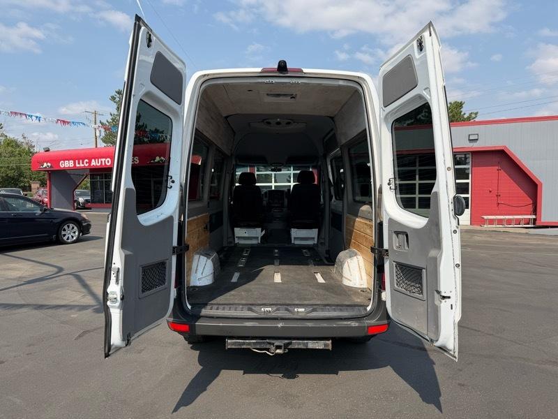 Mercedes-Benz Sprinter 2500 Passenger Van 144-in. WB 2013