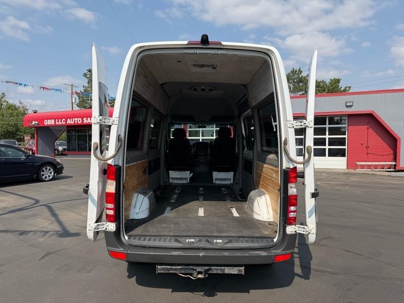 Mercedes-Benz Sprinter 2500 Passenger Van 144-in. WB 2013