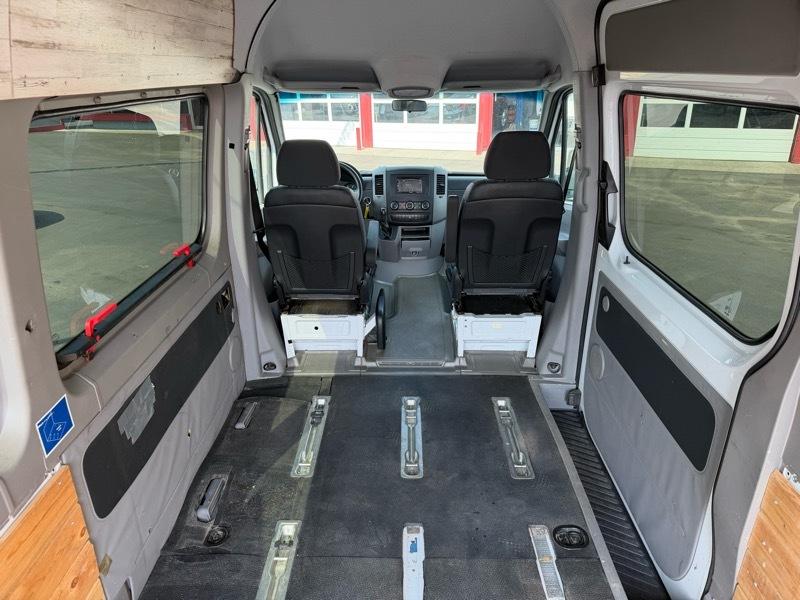 Mercedes-Benz Sprinter 2500 Passenger Van 144-in. WB 2013
