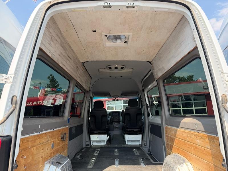 Mercedes-Benz Sprinter 2500 Passenger Van 144-in. WB 2013