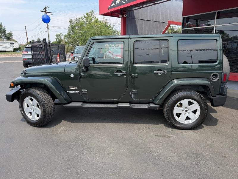 Jeep Wrangler Unlimited Sahara 4WD 2011