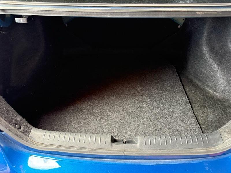Honda Civic LX Sedan 5-Speed AT 2013