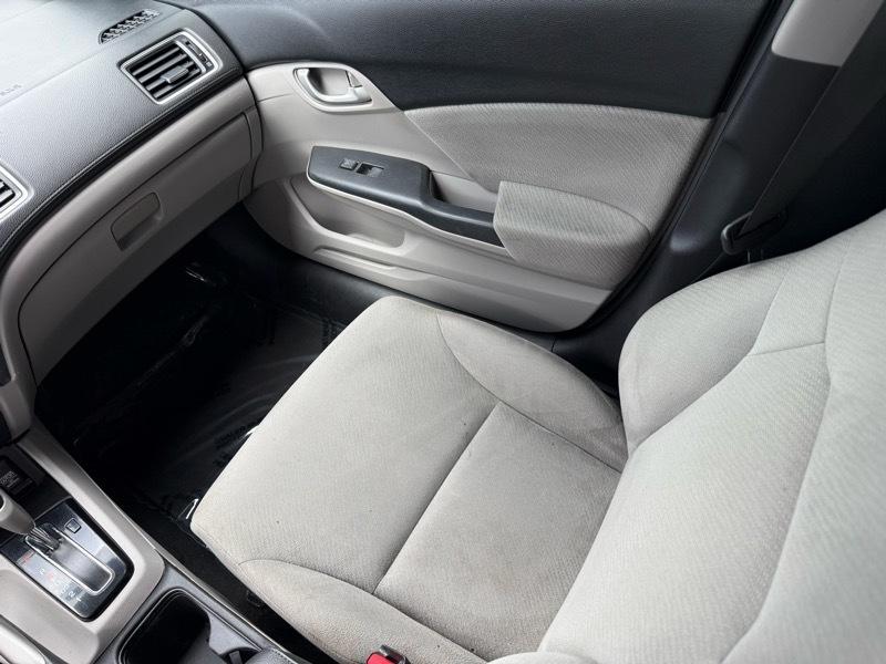 Honda Civic LX Sedan 5-Speed AT 2013