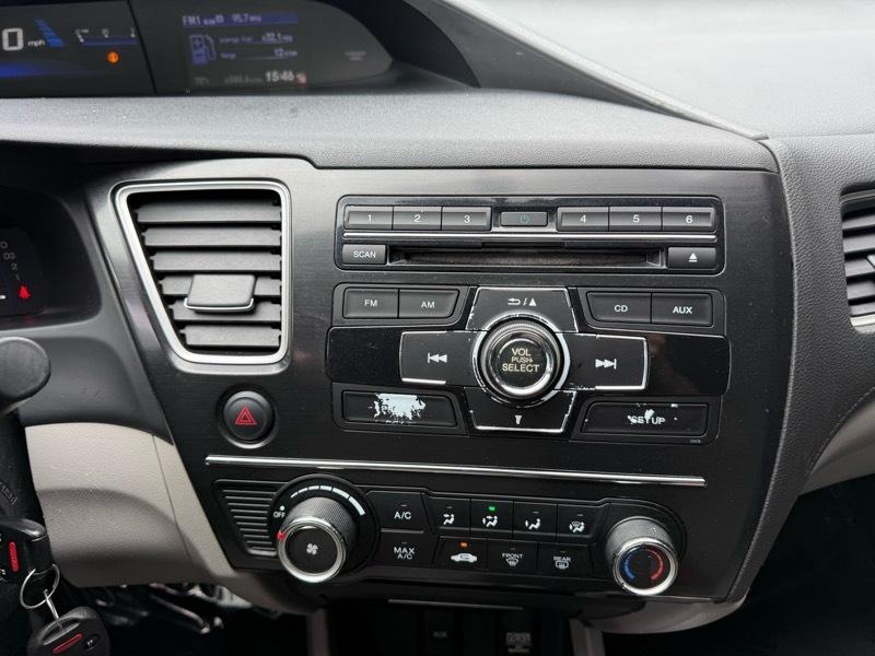 Honda Civic LX Sedan 5-Speed AT 2013