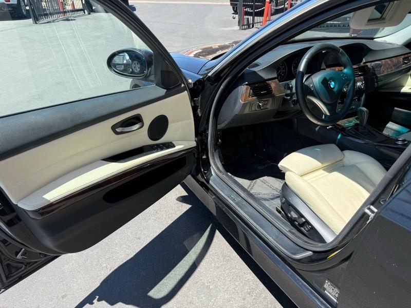 BMW 3-Series 335xi 2007