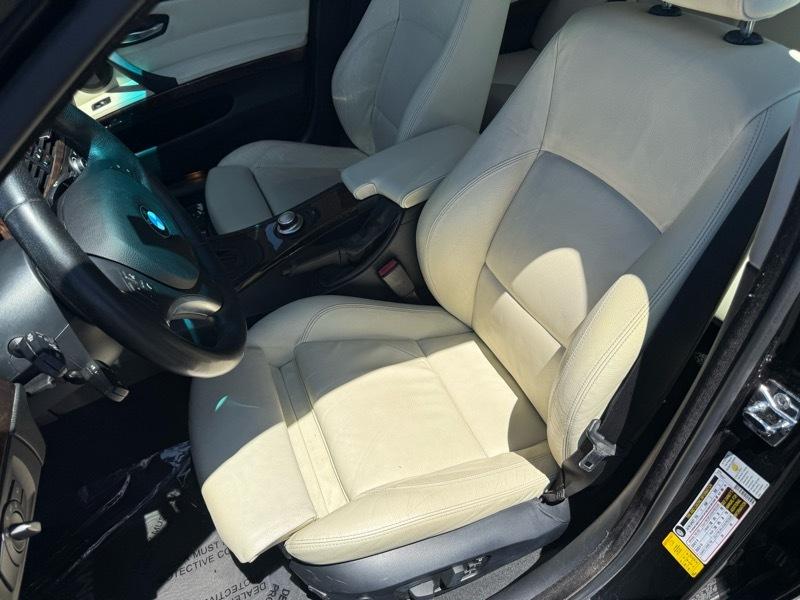 BMW 3-Series 335xi 2007