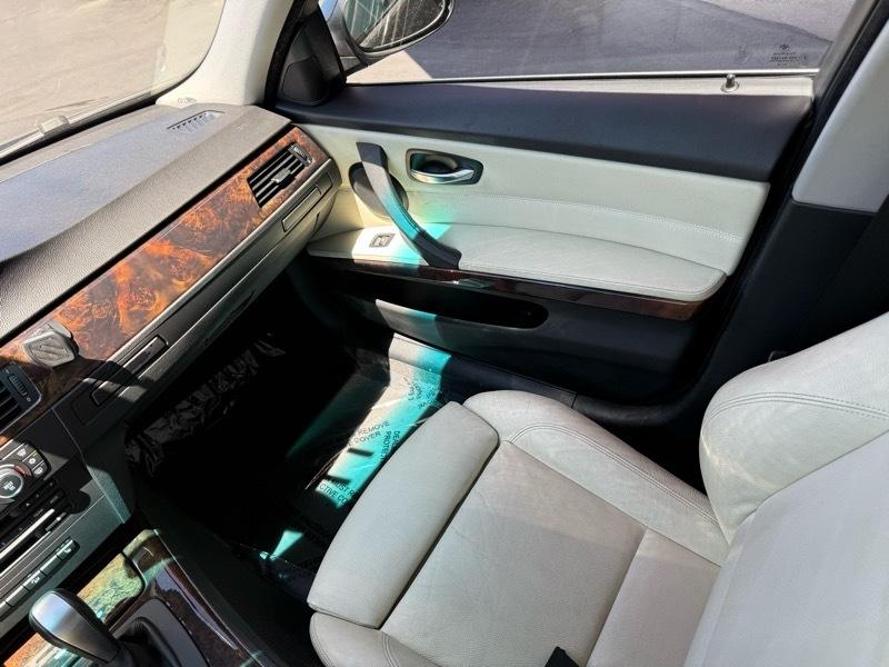 BMW 3-Series 335xi 2007