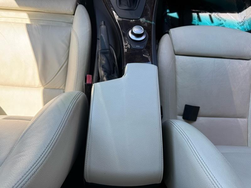 BMW 3-Series 335xi 2007