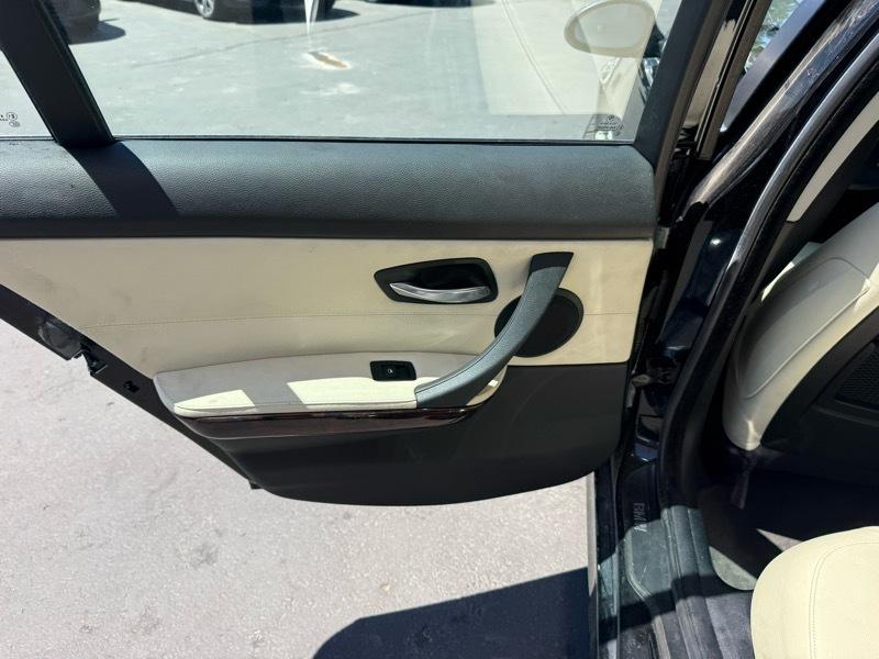 BMW 3-Series 335xi 2007