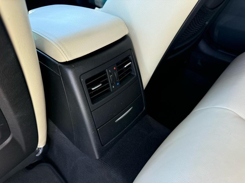 BMW 3-Series 335xi 2007