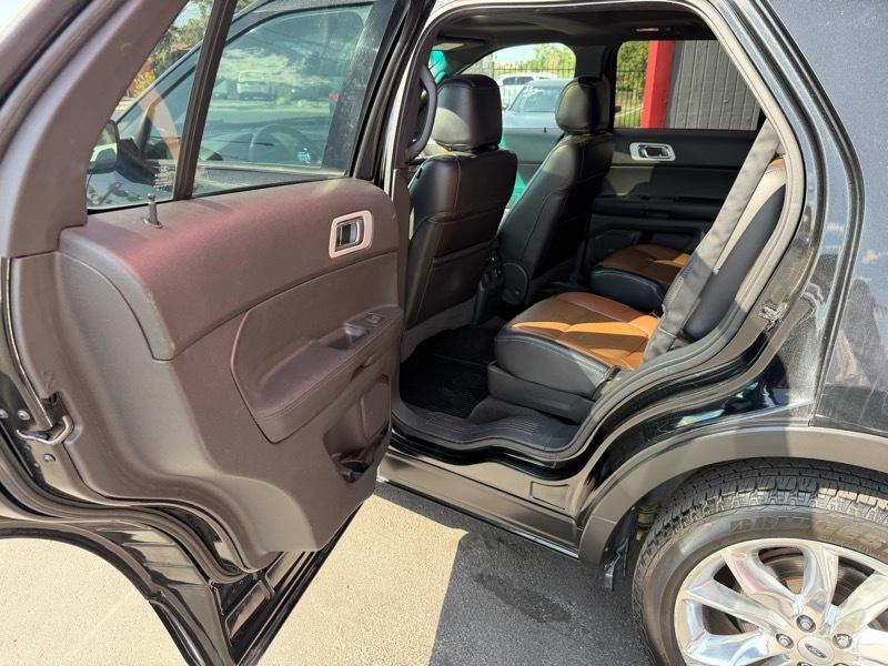 Ford Explorer Limited FWD 2012