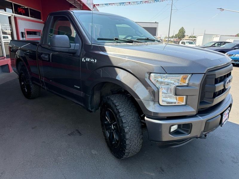 Ford F-150 XL Reg. Cab Short Bed 4WD 2016